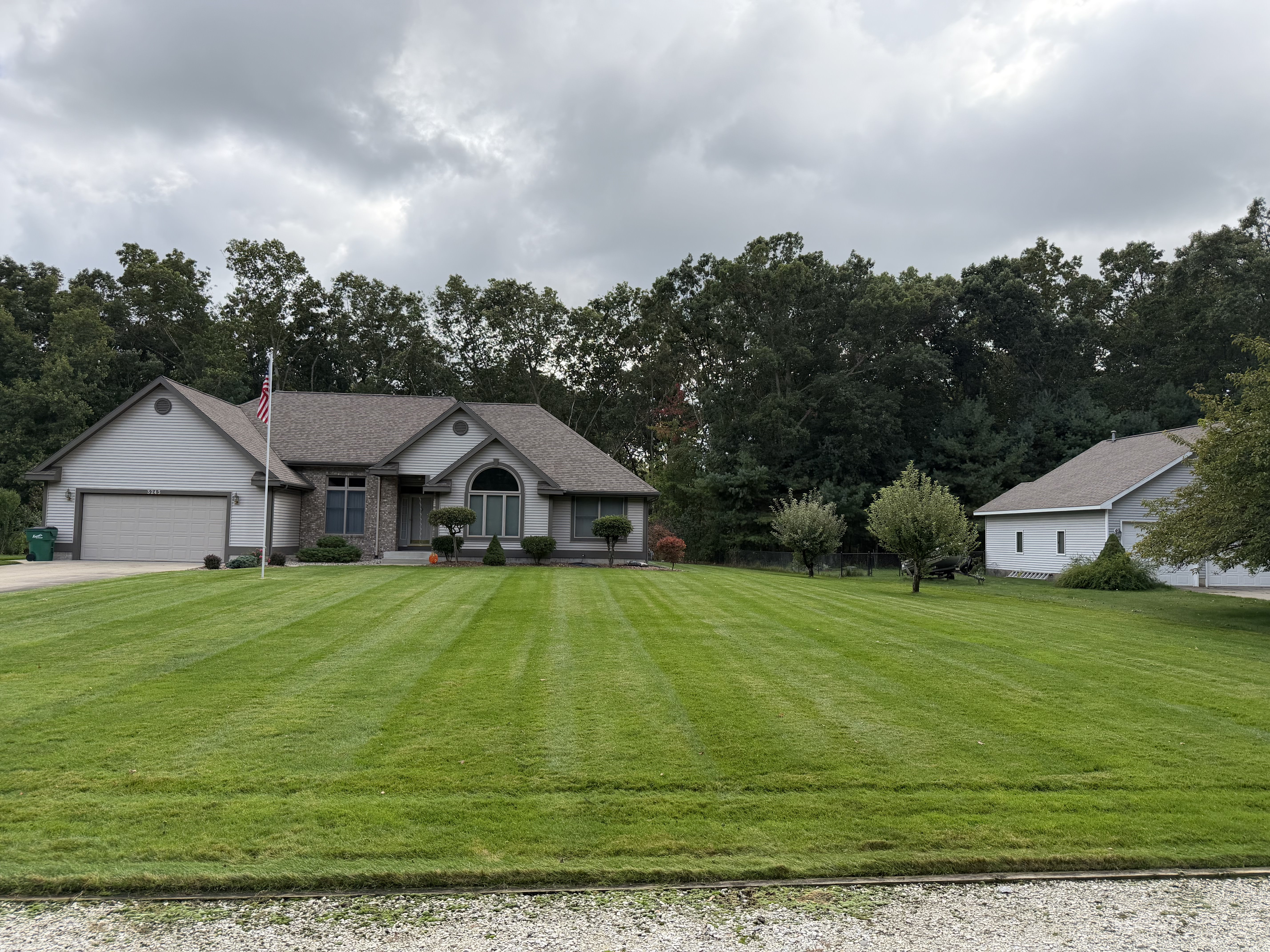 Lawn maintenance showcase Michigan